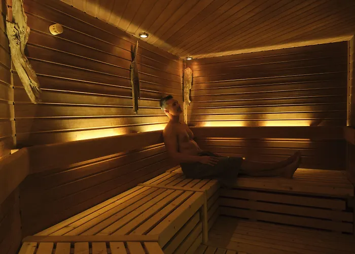 Aalernhues & Отель